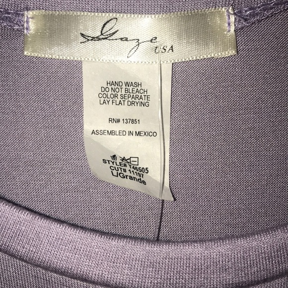 ‼️BOGO Lavender twist front cropped long sleeve T - Picture 4 of 6